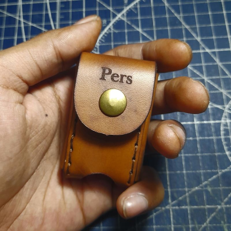 Case Sarung korek Zp Kulit Sapi Asli Gratis Custom Grafir Nama dan Logo