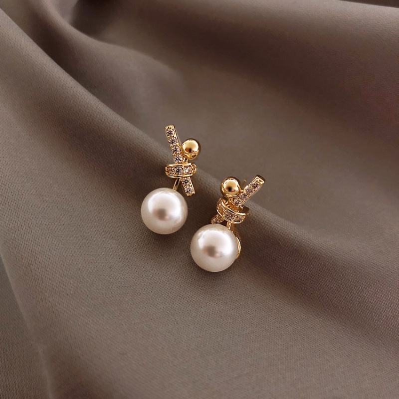 Anting Tusuk Desain Pita Hias Mutiaraberlian Gaya Simple Untuk Wanita