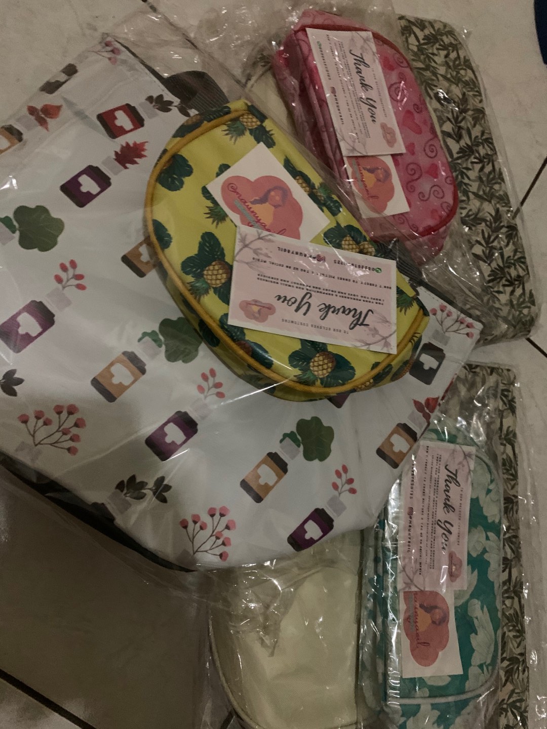 Paket Random Pouch Oil Bag Sekat Ready Motif Random Termurah