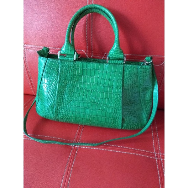 tas etienne aigner genuine leather