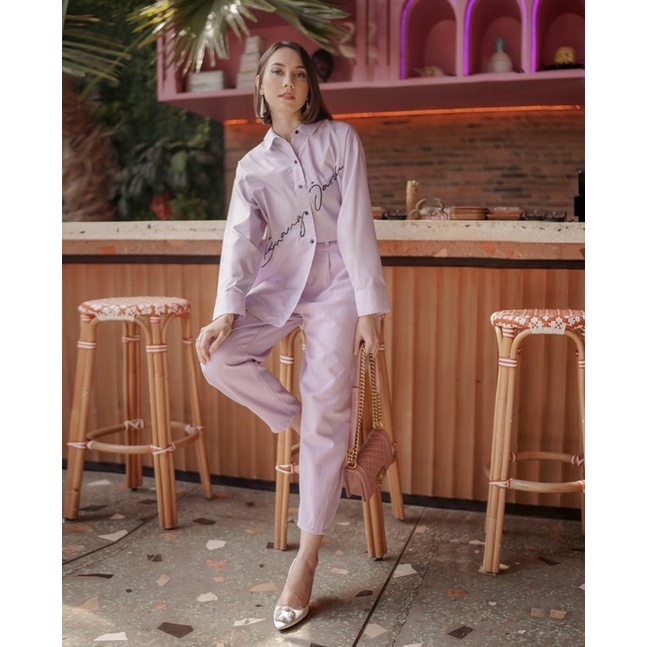 Benang Jarum Logo Sequin Shirt Lilac Size S