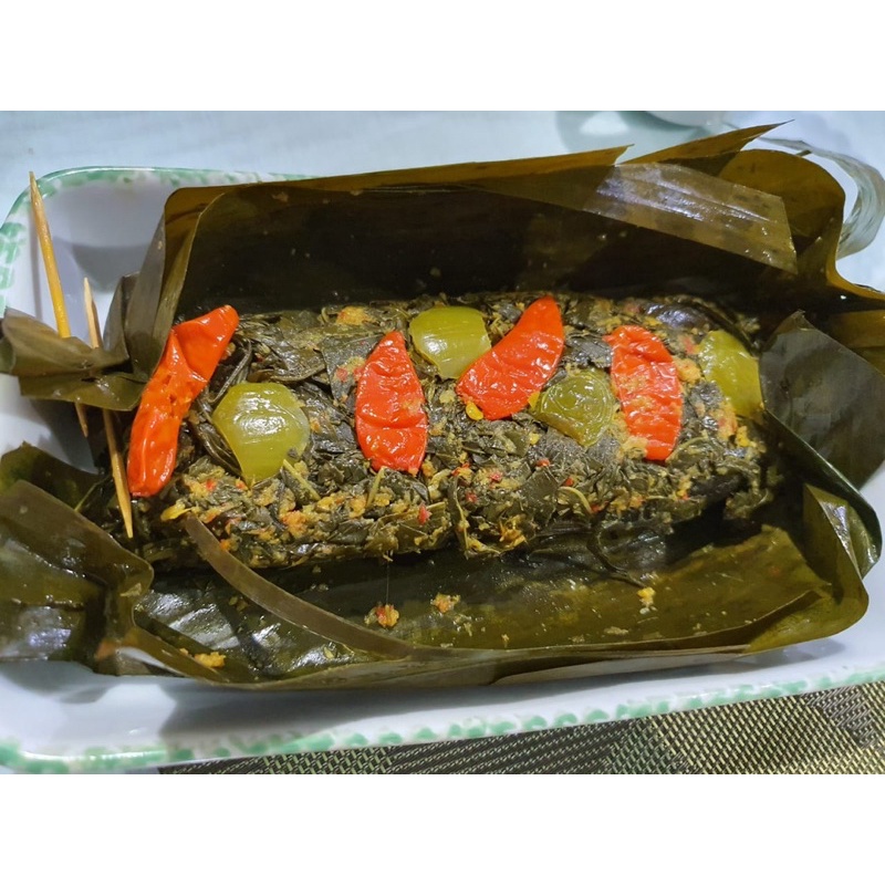 

Pepes Bandeng Presto Daun Singkong