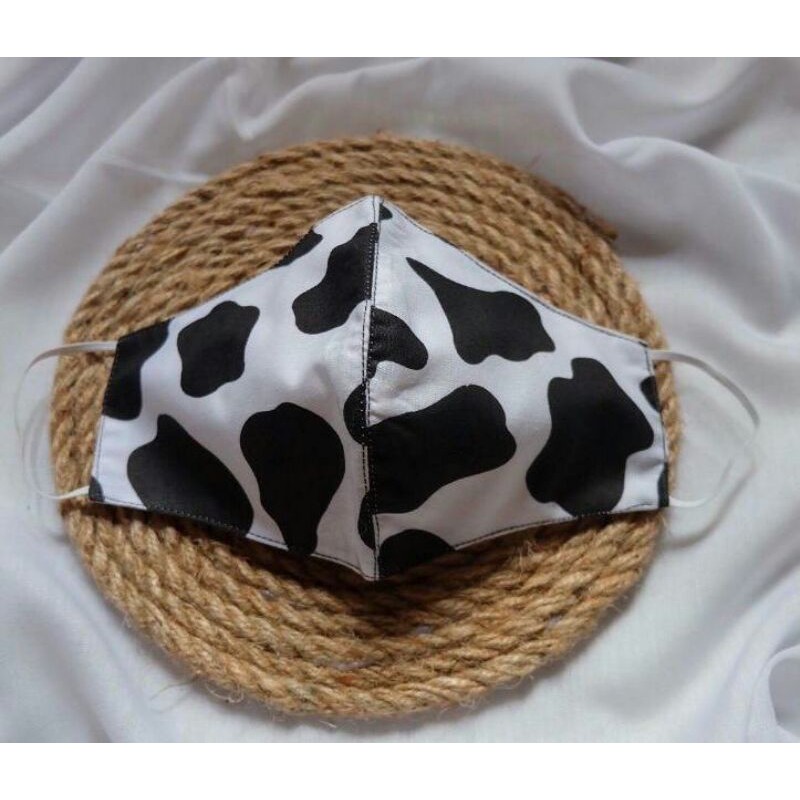 Masker kain motif leopard