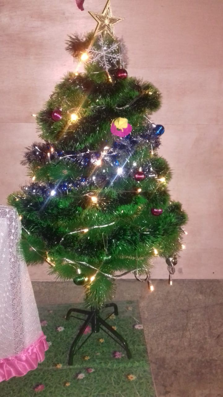 Tinsel Plastik Hijau 096b Diameter 8 Cm Panjang 2 Meter