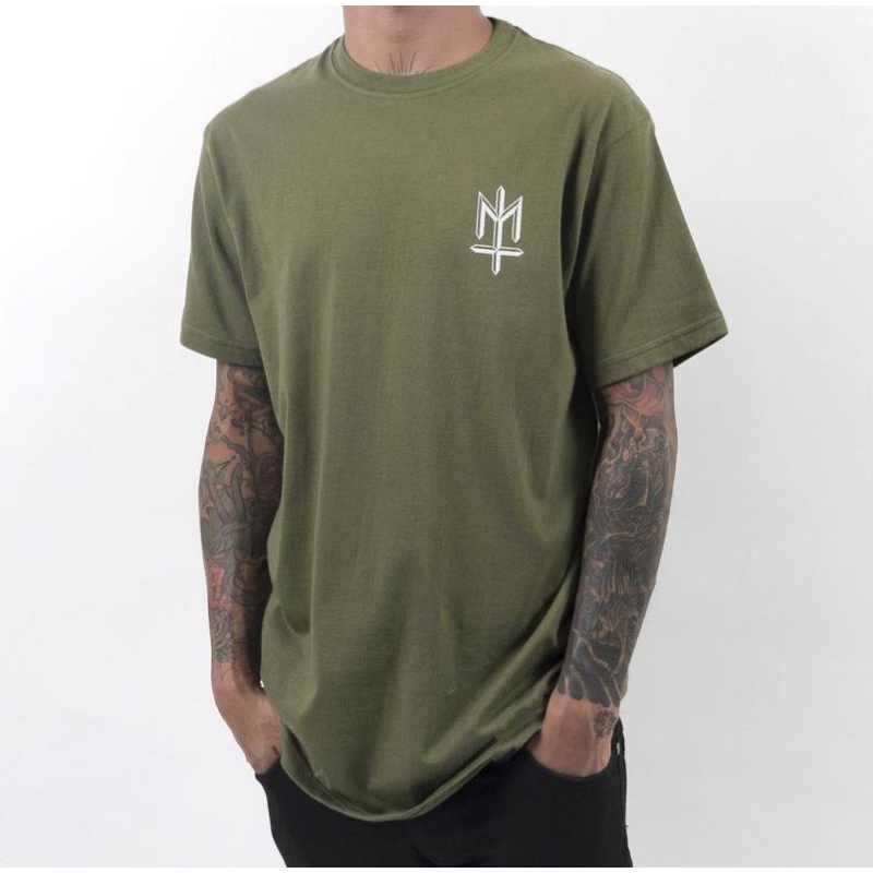 Kaos Pria Premium Distro Maternal Disaster Hijau Army bahan Combat30s Kaos Distro Terlaris