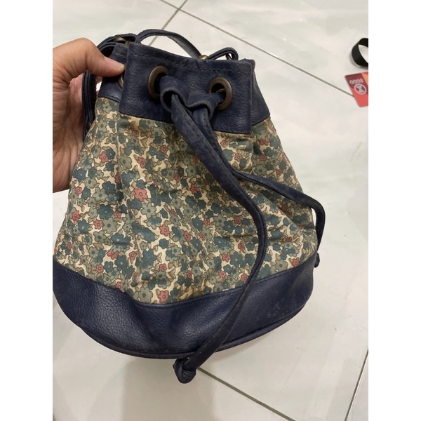 Preloved tas bekas mini / tas bucket/ tas serut murah 20x8cm