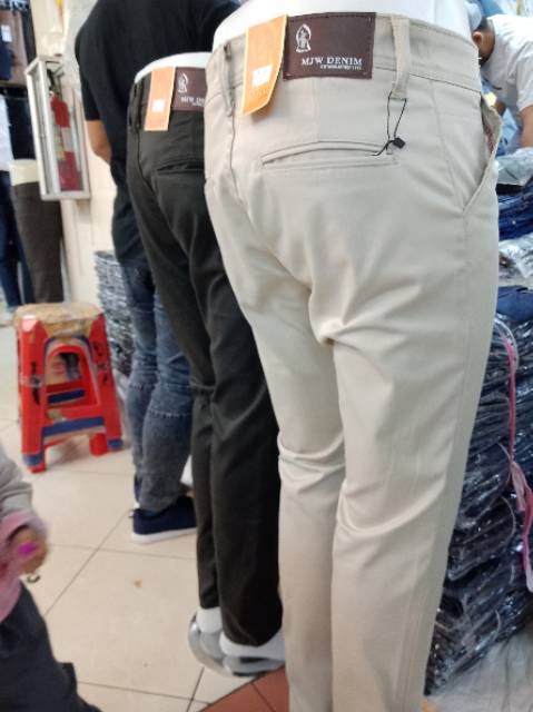 Celana chino panjang pria/slimfit