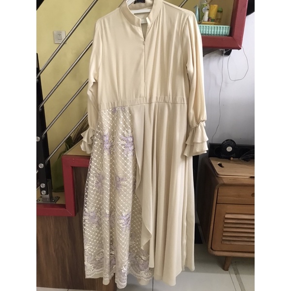 preloved gamis tile pesta eric summers krem muda broken white