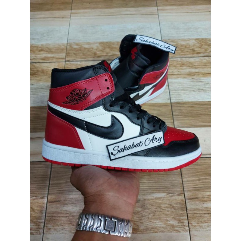 Sepatu Air Jordan 1 High Bred Toe