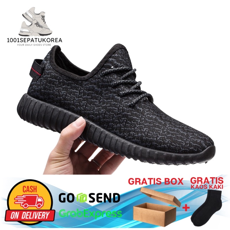 1001 IMPORT SEPATU SNEAKERS PRIA SPORT YEEZY + BOX DAN KAOS KAKI !!!- HITAM