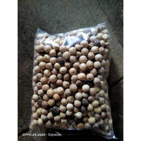 

lada merica biji / butir kiloan semarang 100gr