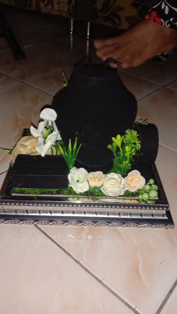 Tempat Perhiasan Mahar Rumput Seserahan