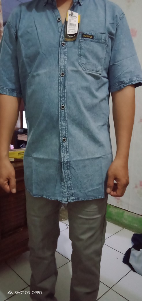 Kemeja Pria Lengan Pendek Motif