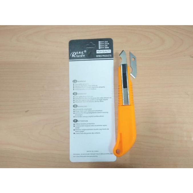 

Terlaris Pisau Cutter Akrilik / Acrylic / Mika / Plastik Berkualitas Riyela Terlaris