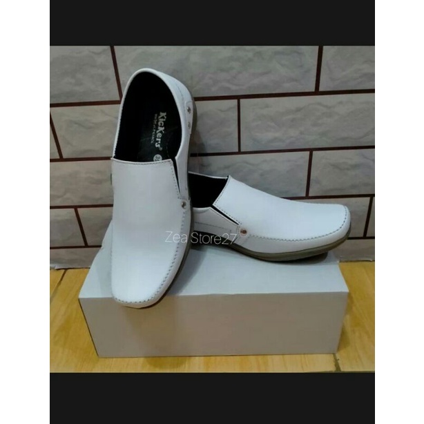 sepatu kerja putih/sepatu casual putih/sepatu putih kuliah kesehatan