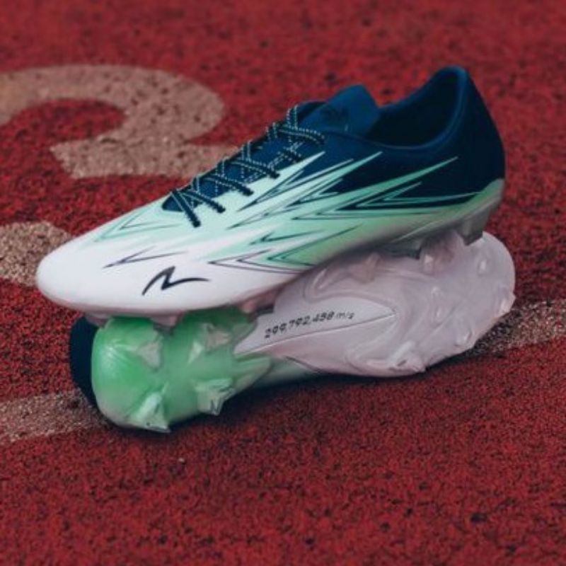 Sepatu Bola SPECS Lightspeed 3 FG -White/Aqua Glass/Reflecting Pond