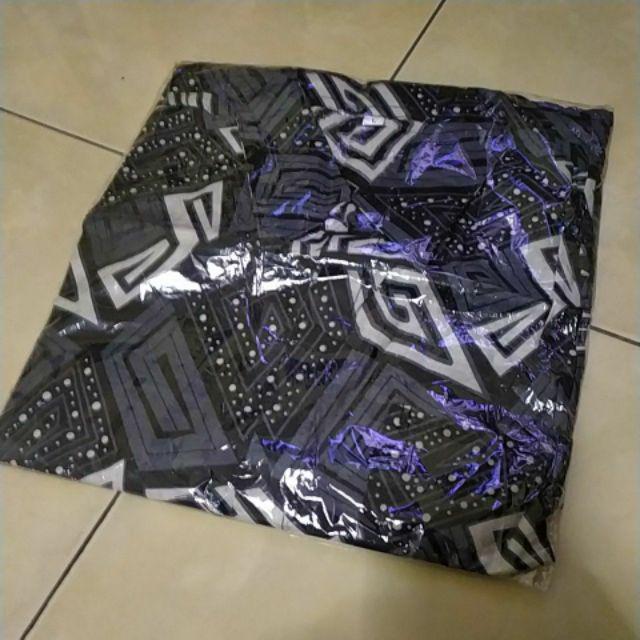 Kemeja Batik Pria Motif G Silver