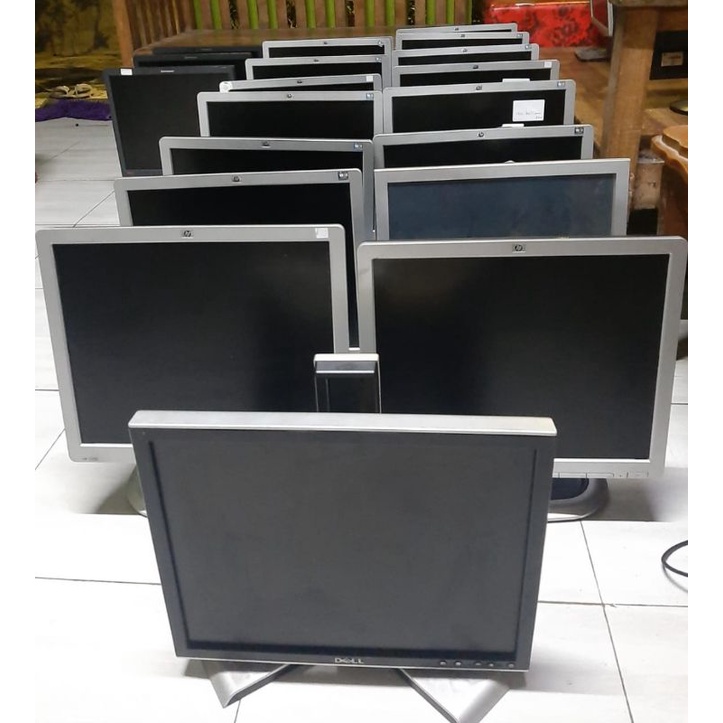 Lcd monitor pc 19 square/kotak second mulus bergaransi