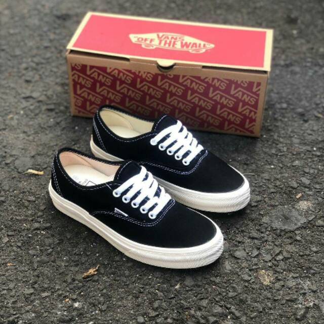 van authentic black