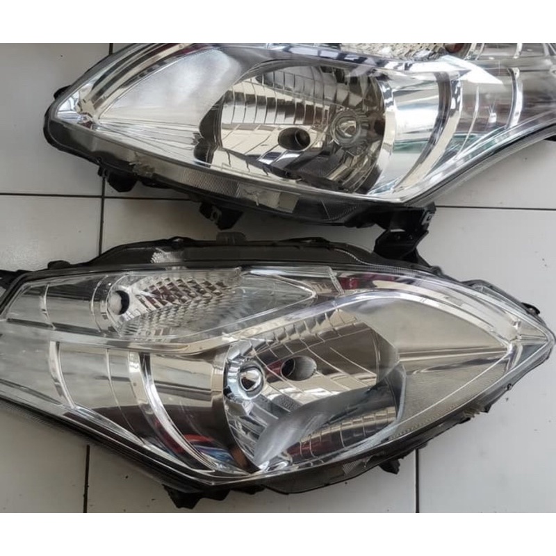 HEADLAMP ERTIGA OLD