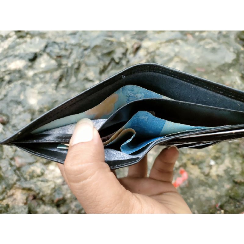 Dompet full kulit luar dalam pria berdiri 3/4