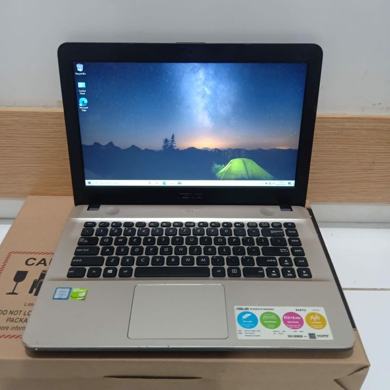 Laptop  Asus X441UV Cor i3-6006U Ram 4GB HDD 500GB dobleVga Nvdia Geforce 920Mx dedicated 2GB Windows 10 desain editing siap pakai