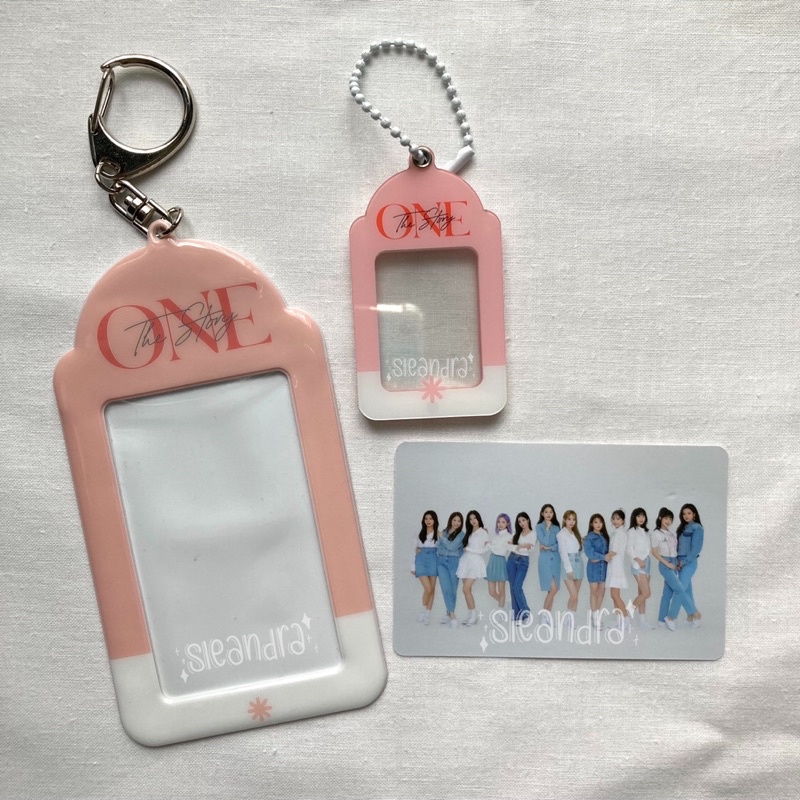 photo id holder iz*one (group ver.) one the story ots official merchandise md photocard izone
