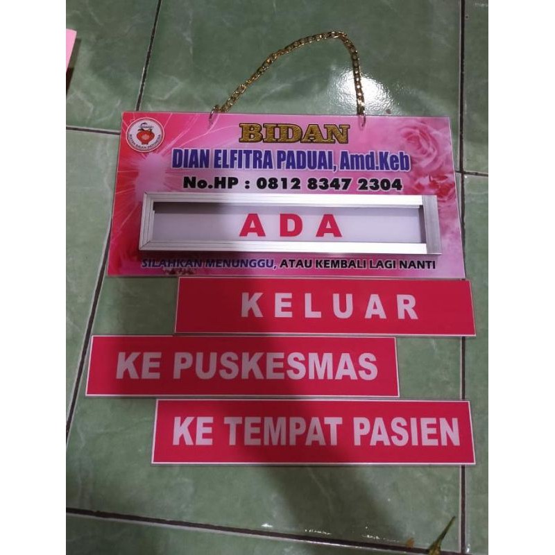 

PAPAN BIDAN ADA / KELUAR 15 CM x 30 CM FREE 3 SLOT KETERANGAN