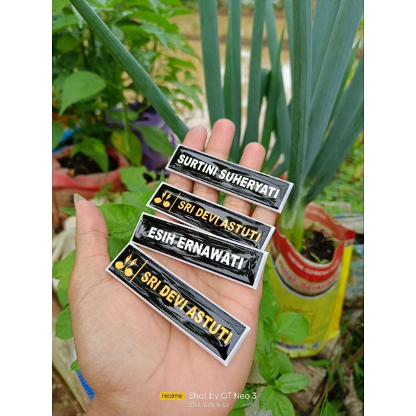 

papan nama akrilik Rp. 5000 (minimal 100 pcs)