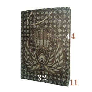 

Tas Kertas Paperbag Motif Pesta Wedding Event