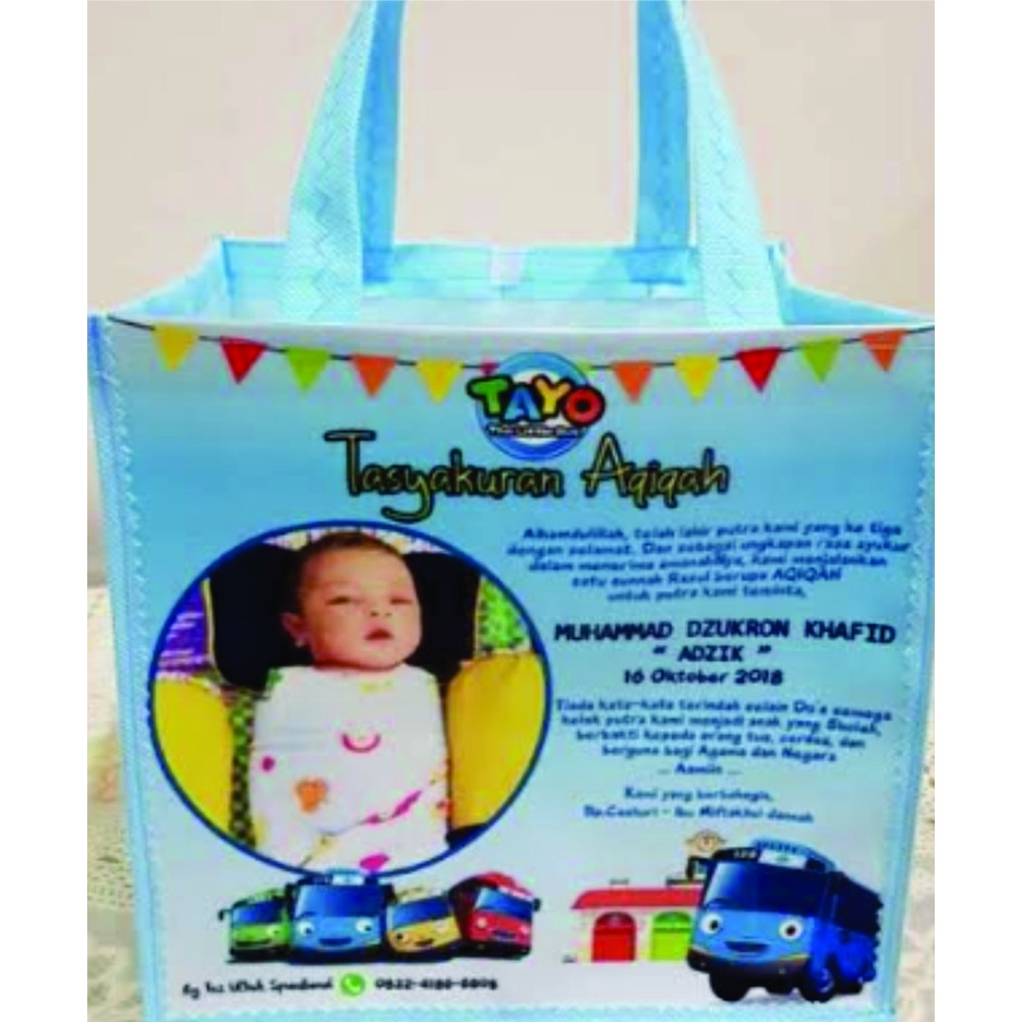 

Tas Ultah Mika ukuran 30x25x30 (p x l x t)