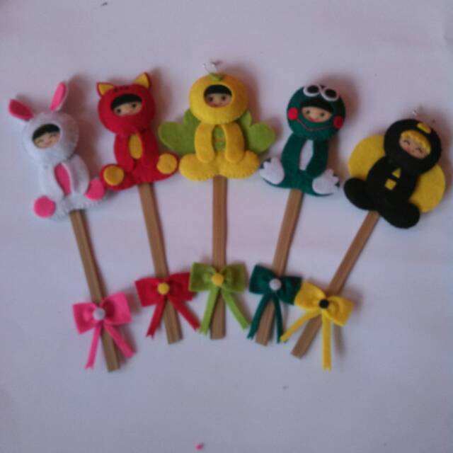 

Souvenir pembatas buku