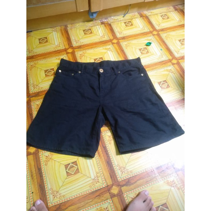 CELANA PENDEK UNIQLO JEANS SECOND BRANDED ORIGINAL