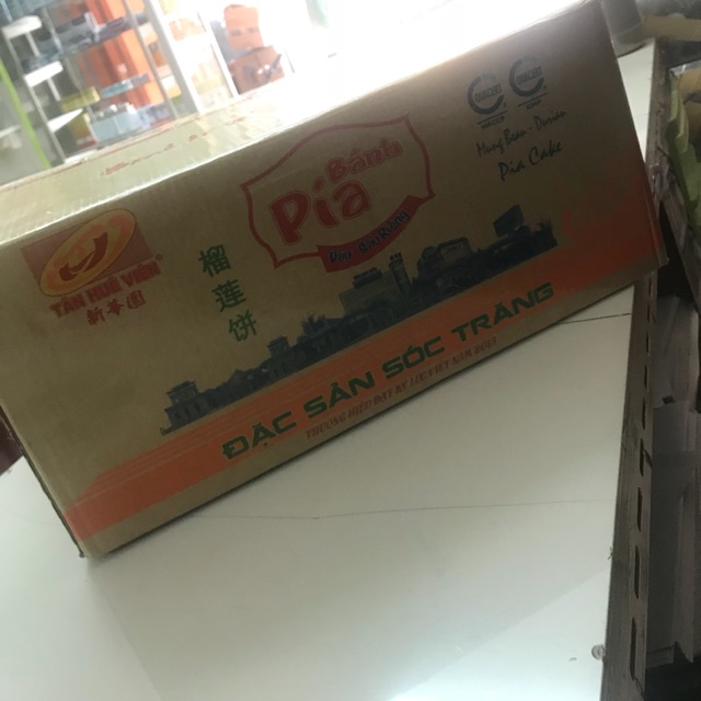 

Kardus bekas