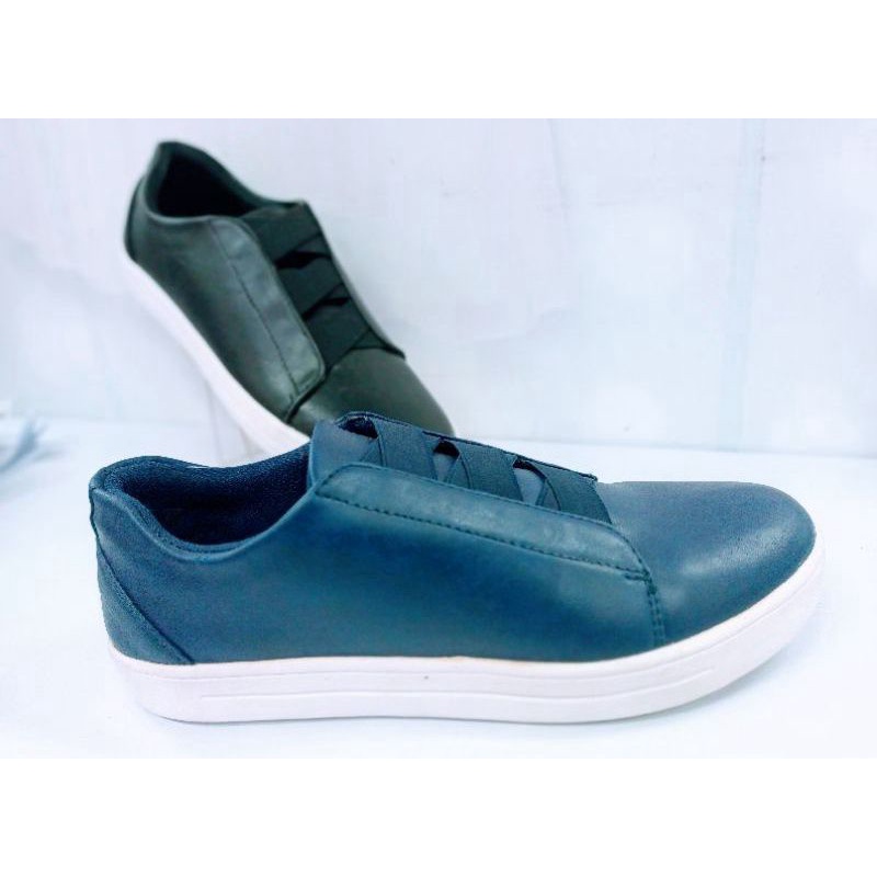 Sepatu kets pria original dr kevin ( HARAP TANYA STOCK SIZE DULU )