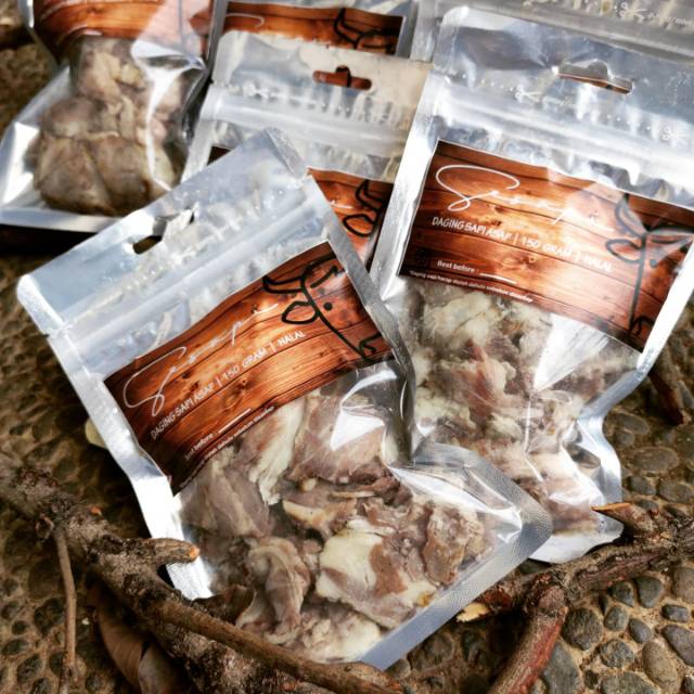 

Se'i Sapi, Daging Sapi Asap Ready to Cook 150gr include Chili Oil