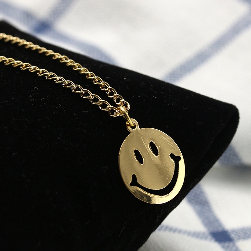 Korean version of the wild small fresh expression pack necklace cute round smile clavicle chain 210807