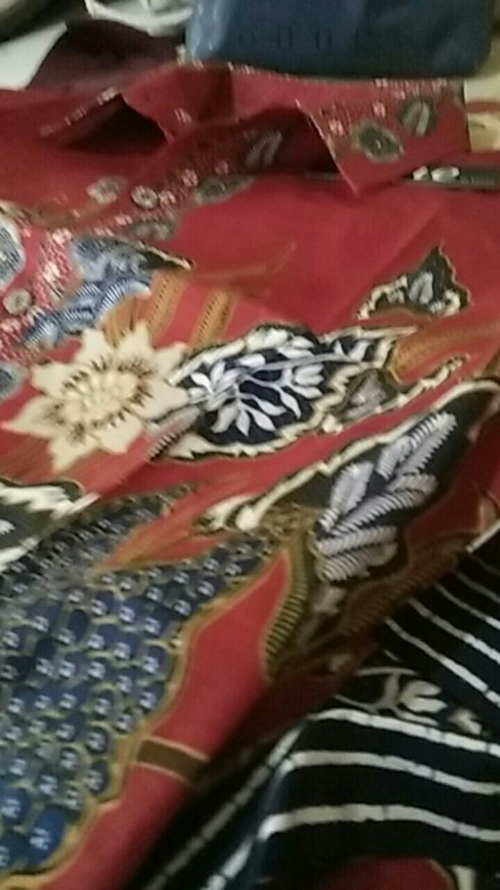 Ciara Red- Aden Shirt / Kemeja Batik Pria