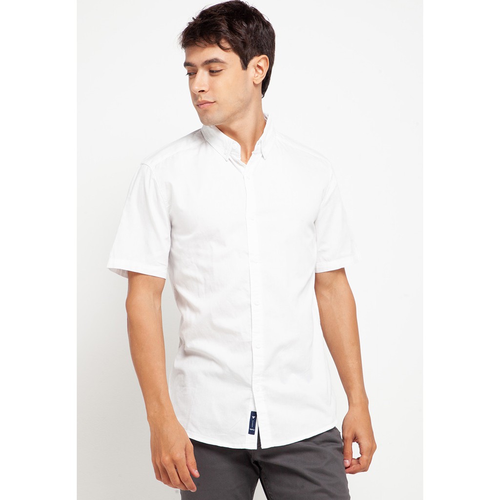 TRIPLE Kemeja Lengan Pendek Slim Fit (SS 413 WHT) - Putih