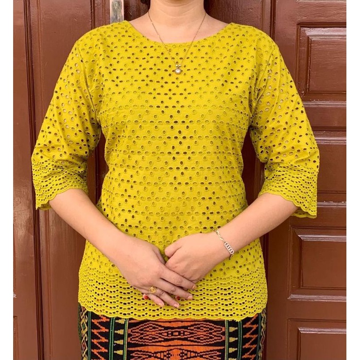 Blus Katun Bolong Jumbo 3