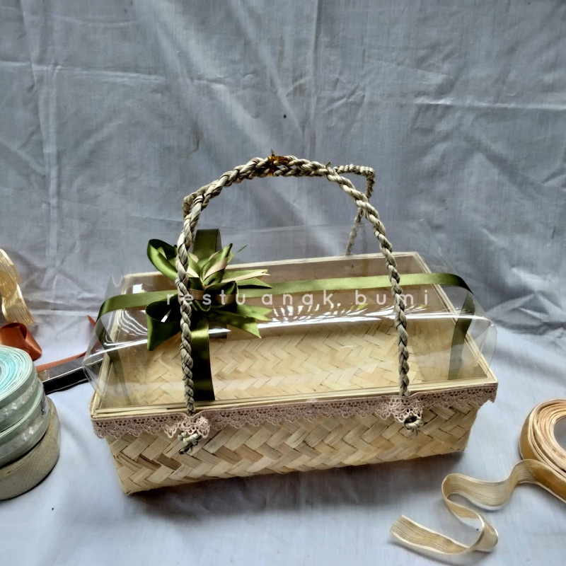 

Promo kemasan hantaran Besek Nikahan 28x17/hantaran/nikahan/seserahan/hampers/bingkisan/wedding/hadiah/giftbox/keranjang/wadah makanan/gift/sembako/roti/cake/nasi/catering/nasi box/food/lamaran/tradisi/craft