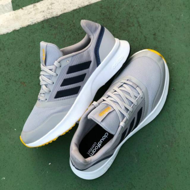 Adidas Nova flow Grey