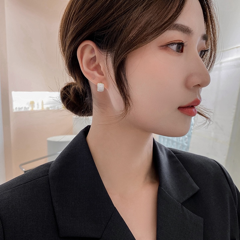 Anting s925 Silver Needle Bentuk Persegi Gaya Retro Perancis Untuk Wanita