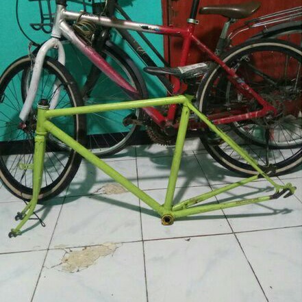 frame balap jadul 26 1 ⅜ atau 700c