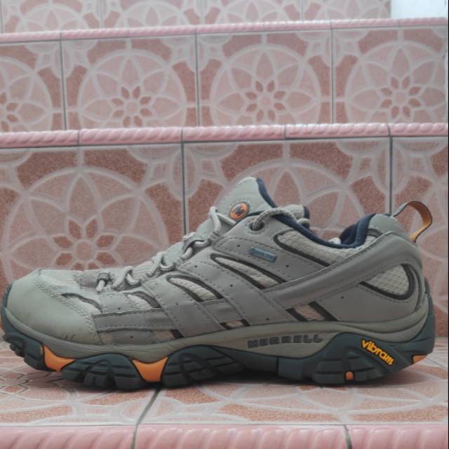 Sepatu Gunung Merrell Vibram Goretex Size 44