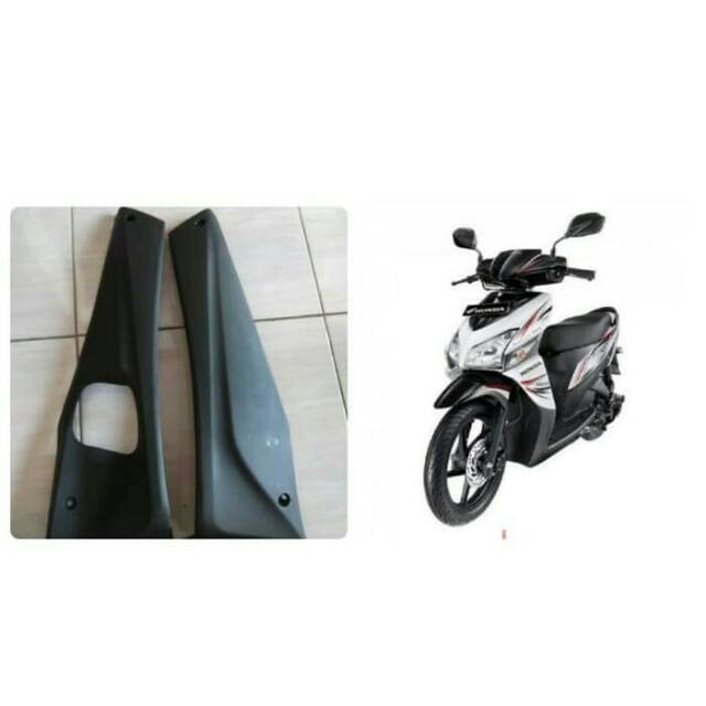 Cover dek samping bawah vario 110 lama karbu