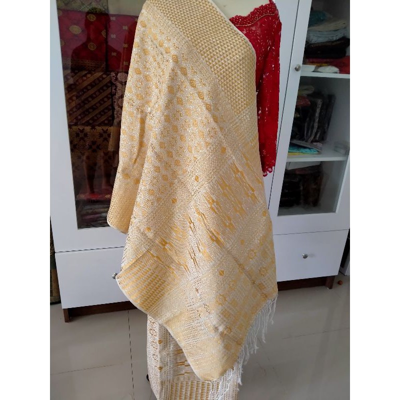 Songket Tumtuman warna Gold tua