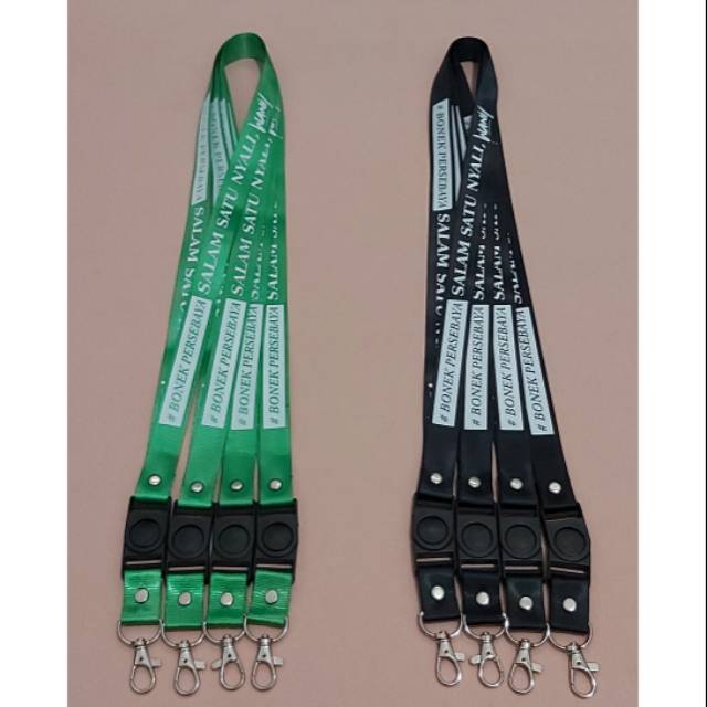

LANYARD MOTIF PERSEBAYA / GANTUNGAN LANYARD PERSEBAYA / KALUNG ID CARD PERSEBAYA