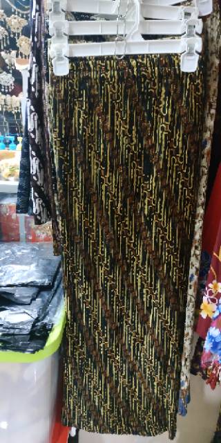 Rok plisket batik