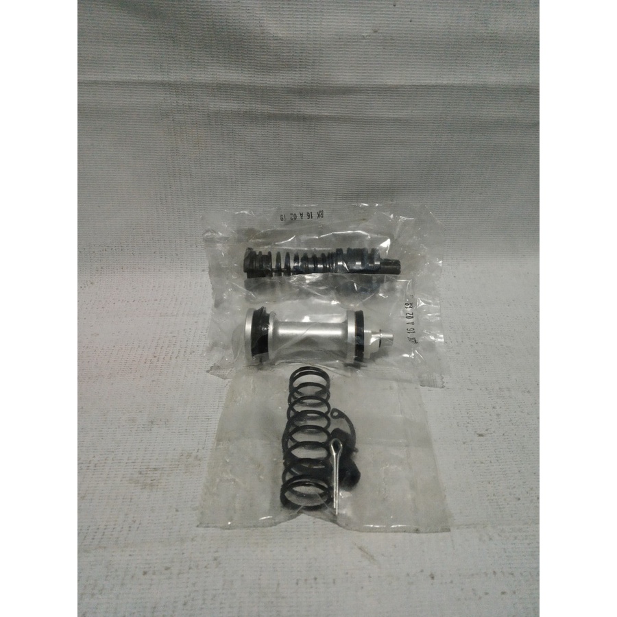 BM Kit / Brake Master Kit Toyota Rino 04493-25030